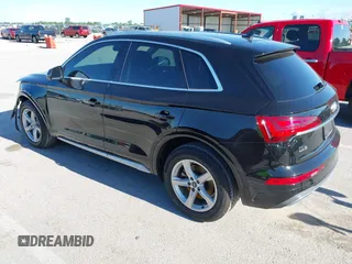 2021 Audi Q5 Premium z VIN WA1AAAFY9M2076387, wystawiony jako IAAI lot #42303925 z przebiegiem 46 954 mil mil oraz . Historia ofert i sprzedaży dostępna na DreamBid. Obrazek 3.