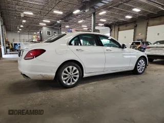 2019 Mercedes-Benz C 300 with VIN 55SWF8EB4KU301052, listed as a Copart auction lot 58484355 with 52,917 mi miles and Salvage title. Bid and sale history available at DreamBid. Image 3.