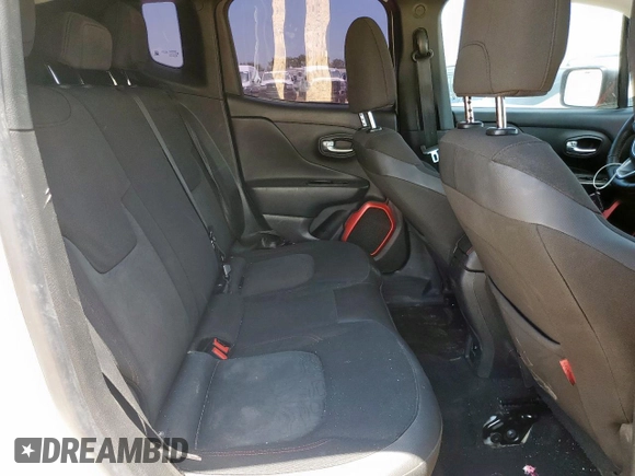2017 Jeep Renegade Trailhawk z VIN ZACCJBCB5HPE59954, wystawiony jako Copart lot #58703705 z przebiegiem 155 407 mil mil oraz Szkoda całkowita • Salvage title. Historia ofert i sprzedaży dostępna na DreamBid. Obrazek 11.