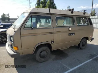 1985 Volkswagen Vanagon GL with VIN WV2ZB0251FH003849, listed as a Copart auction lot 69142014 with 172,853 mi miles and Clean Title. Bid and sale history available at DreamBid. Image 1.