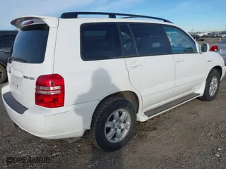 2003 Toyota Highlander with VIN JTEHF21A230107443, listed as a IAAI auction lot 41387325 with 157,345 mi miles. Bid and sale history available at carsss.com. Image 4.