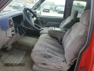 1997 GMC Sierra 1500 z VIN 1GTEK19R3VE545661, wystawiony jako Copart lot #50212975 z przebiegiem 2 827 591 mil mil oraz Czysty tytuł • Clean title. Historia ofert i sprzedaży dostępna na DreamBid. Obrazek 7.