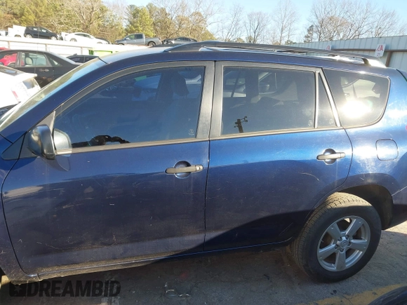2006 Toyota RAV4 with VIN JTMZK33VX66001821, listed as a IAAI auction lot 41337881 with 189,949 mi miles. Bid and sale history available at carsss.com. Image 14.