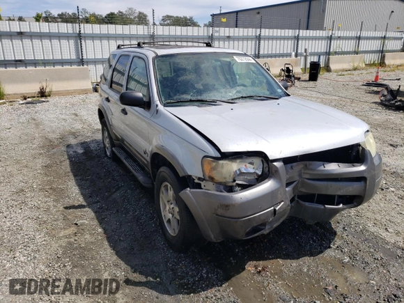 2004 Ford Escape XLT with VIN 1FMYU03184KA61209, listed as a Copart auction lot 70272044 with 120,400 mi miles and Salvage Title. Bid and sale history available at carsss.com. Image 4.