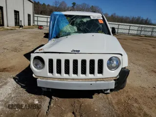 2016 Jeep Patriot Latitude z VIN 1C4NJPFB0GD507990, wystawiony jako Copart lot #48410695 z przebiegiem 102 148 mil mil oraz Szkoda całkowita • Salvage title. Historia ofert i sprzedaży dostępna na DreamBid. Obrazek 5.