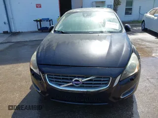 2012 Volvo S60 T5 с VIN YV1622FS2C2092353, выставлен на аукционе IAAI как лот 41872196 с пробегом Не указан миль и . История ставок и продаж доступна на DreamBid. Изображение 6.