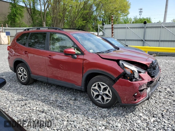 2023 Subaru Forester Premium with VIN JF2SKAECXPH528007, listed as a Copart auction lot 57000895 with 10,720 mi miles and Salvage title. Bid and sale history available at DreamBid. Image 4.