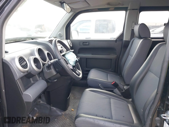 2005 Honda Element LX with VIN 5J6YH17395L013265, listed as a IAAI auction lot 41505602 with 135,515 mi miles and . Bid and sale history available at DreamBid. Image 5.