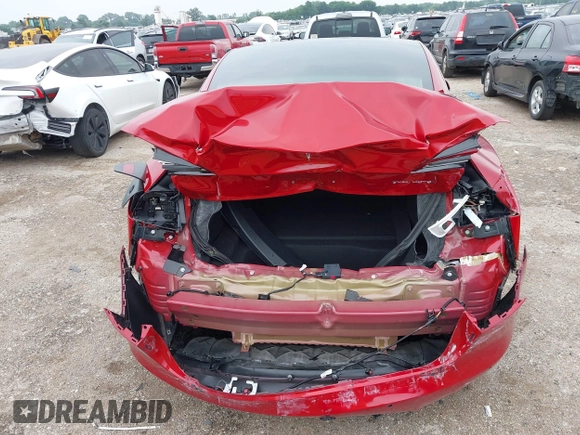 2018 Tesla Model 3 Long Range Battery z VIN 5YJ3E1EB8JF119898, wystawiony jako IAAI lot #42297445 z przebiegiem 29 555 mil mil oraz . Historia ofert i sprzedaży dostępna na DreamBid. Obrazek 16.