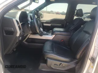 2019 Ford F-150 XL z VIN 1FTEW1EP3KFB67369, wystawiony jako Copart lot #61282335 z przebiegiem 137 086 mil mil oraz Szkoda całkowita • Salvage title. Historia ofert i sprzedaży dostępna na DreamBid. Obrazek 7.