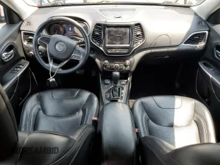 2019 Jeep Cherokee Limited with VIN 1C4PJMDX1KD103899, listed as a Copart auction lot 60519925 with 88,796 mi miles and Clean title. Bid and sale history available at DreamBid. Image 8.