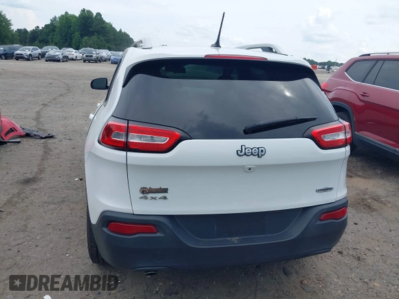 2016 Jeep Cherokee Latitude z VIN 1C4PJMCB3GW237461, wystawiony jako IAAI lot #42495278 z przebiegiem 102 417 mil mil oraz . Historia ofert i sprzedaży dostępna na DreamBid. Obrazek 17.