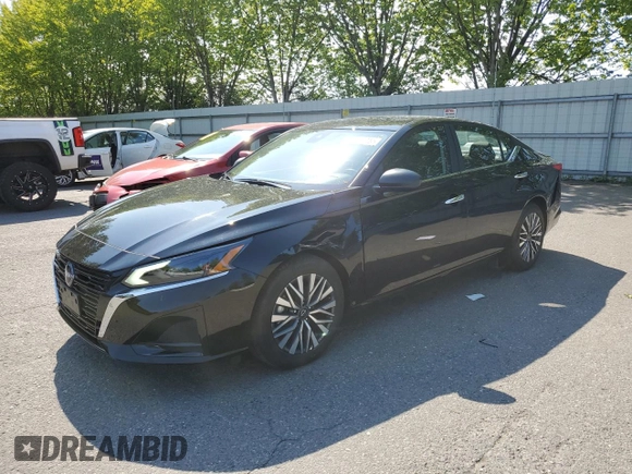 2025 Nissan Altima SV z VIN 1N4BL4DV2SN383500, wystawiony jako Copart lot #59168345 z przebiegiem 1 987 mil mil oraz Czysty tytuł • Clean title. Historia ofert i sprzedaży dostępna na DreamBid. Obrazek 1.