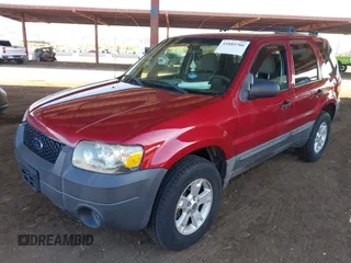 2006 Ford Escape XLT with VIN 1FMYU93126KB18365, listed as a IAAI auction lot 41889706 with 134,718 mi miles. Bid and sale history available at carsss.com. Image 17.