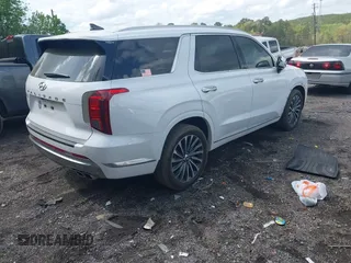 2025 Hyundai Palisade Calligraphy z VIN KM8R74GE8SU828199, wystawiony jako IAAI lot #41939641 z przebiegiem 16 939 mil mil oraz . Historia ofert i sprzedaży dostępna na DreamBid. Obrazek 4.