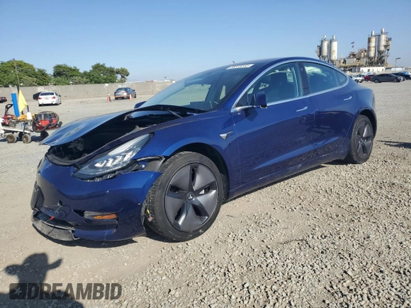 2019 Tesla Model 3 Mid Range z VIN 5YJ3E1EAXKF299345, wystawiony jako Copart lot #58335555 z przebiegiem 69 372 mil mil oraz Szkody całkowita. Historia ofert i sprzedaży dostępna na DreamBid. Obrazek 1.