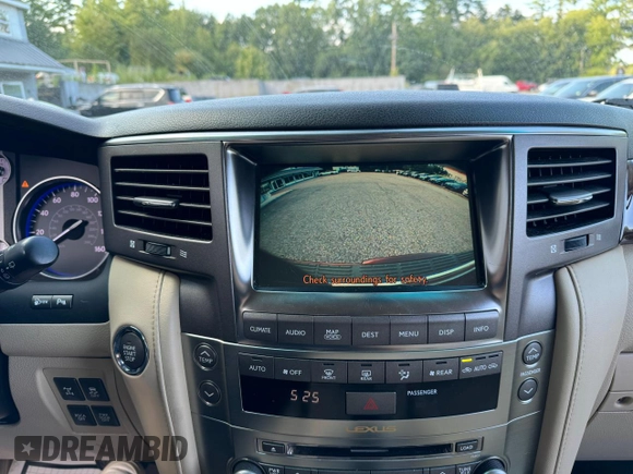 2009 Lexus LX 570 with VIN JTJHY00W494020397, listed as a Copart auction lot 69315144 with 222,351 mi miles and Clean Title. Bid and sale history available at DreamBid. Image 14.