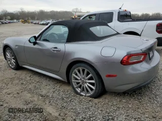 2017 FIAT 124 Spider Elaborazione Abarth z VIN JC1NFAEK5H0118610, wystawiony jako Copart lot #44936834 z przebiegiem 58 727 mil mil oraz Szkody całkowita. Historia ofert i sprzedaży dostępna na DreamBid. Obrazek 2.
