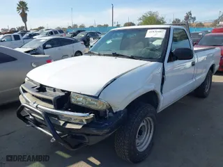 2003 Chevrolet S-10 Work Truck with VIN 1GCCS14X038146621, listed as a IAAI auction lot 41836487 with 172,069 mi miles. Bid and sale history available at carsss.com. Image 2.