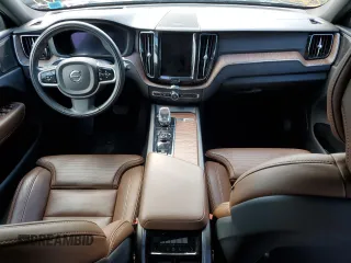 2022 Volvo XC60 Inscription z VIN YV4062RL3N1951394, wystawiony jako Copart lot #47100445 z przebiegiem 26 458 mil mil oraz Szkoda całkowita • Salvage title. Historia ofert i sprzedaży dostępna na DreamBid. Obrazek 8.