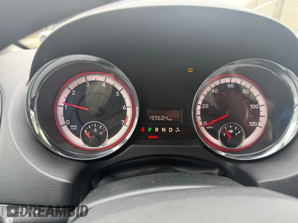 2019 Dodge Grand Caravan SE with VIN 2C4RDGBG2KR718687, listed as a Copart auction lot 55877605 with 199,604 mi miles and Clean Title. Bid and sale history available at DreamBid. Image 8.
