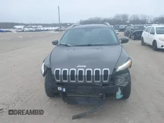 2018 Jeep Cherokee Overland with VIN 1C4PJMJX5JD594240, listed as a IAAI auction lot 41285832 with 130,334 mi miles. Bid and sale history available at carsss.com. Image 6.