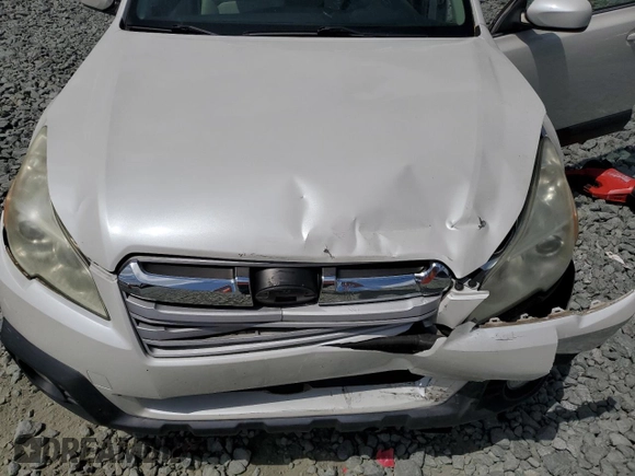 2013 Subaru Outback Premium z VIN 4S4BRCCC3D3303408, wystawiony jako Copart lot #54954385 z przebiegiem 135 960 mil mil oraz Szkoda całkowita • Salvage title. Historia ofert i sprzedaży dostępna na DreamBid. Obrazek 12.