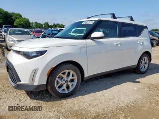 2023 Kia Soul LX with VIN KNDJ23AU8P7893294, listed as a Copart auction lot 44897375 with 23,790 mi miles and Salvage Title. Bid and sale history available at carsss.com. Image 1.