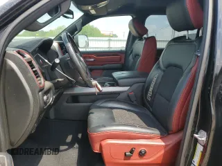2019 Ram 1500 Rebel z VIN 1C6SRFLT8KN618140, wystawiony jako Copart lot #54734815 z przebiegiem 145 040 mil mil oraz Szkoda całkowita • Salvage title. Historia ofert i sprzedaży dostępna na DreamBid. Obrazek 7.