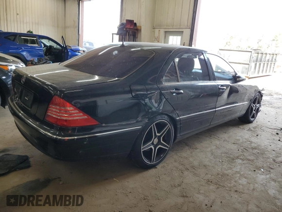 2005 Mercedes-Benz S-Class 5.0L with VIN WDBNG75J25A437882, listed as a Copart auction lot 49457875 with 113,543 mi miles and Salvage Title. Bid and sale history available at carsss.com. Image 3.