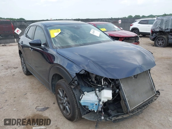 2021 Mazda CX-30 S with VIN 3MVDMAAL4MM302042, listed as a IAAI auction lot 42288275 with 39,821 mi miles and . Bid and sale history available at DreamBid. Image 1.