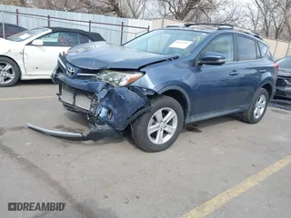 2013 Toyota RAV4 XLE with VIN 2T3RFREV2DW019357, listed as a IAAI auction lot 41847283 with 124,555 mi miles. Bid and sale history available at carsss.com. Image 18.