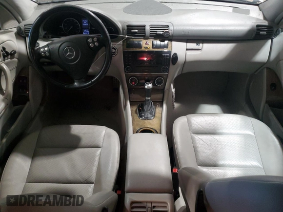 2007 Mercedes-Benz C 230 Sport z VIN WDBRF52H87E023463, wystawiony jako Copart lot #47412045 z przebiegiem 126 633 mil mil oraz Szkoda całkowita • Salvage title. Historia ofert i sprzedaży dostępna na DreamBid. Obrazek 8.