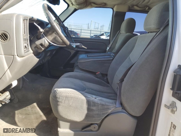 2004 Chevrolet Silverado 1500 with VIN 2GCEC19V841377221, listed as a Copart auction lot 49262965 with 253,659 mi miles and Salvage Title. Bid and sale history available at carsss.com. Image 7.