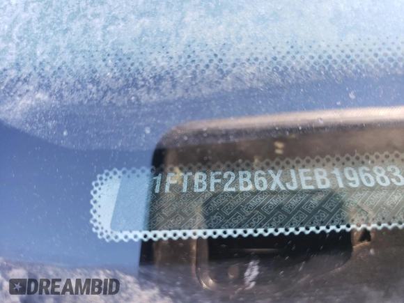 2018 Ford F-250 XLT z VIN 1FTBF2B6XJEB19683, wystawiony jako Copart lot #47262445 z przebiegiem 191 279 mil mil oraz Szkoda całkowita • Salvage title. Historia ofert i sprzedaży dostępna na DreamBid. Obrazek 12.