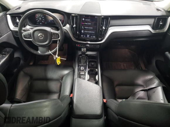2018 Volvo XC60 Momentum with VIN LYVA22RK3JB117820, listed as a Copart auction lot 52420055 with 52,616 mi miles and Salvage title. Bid and sale history available at DreamBid. Image 8.