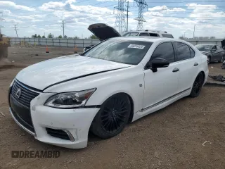 2015 Lexus LS 460 z VIN JTHBL5EF2F5136263, wystawiony jako Copart lot #56076425 z przebiegiem 52 558 mil mil oraz Szkoda całkowita • Salvage title. Historia ofert i sprzedaży dostępna na DreamBid. Obrazek 1.
