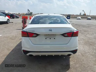 2019 Nissan Altima 2.5 SV with VIN 1N4BL4DV2KN307694, listed as a IAAI auction lot 41867957 with 53,904 mi miles. Bid and sale history available at carsss.com. Image 15.