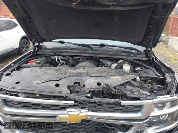 2016 Chevrolet Suburban LS with VIN 1GNSKGKC8GR416555, listed as a IAAI auction lot 41230592 with 140,549 mi miles. Bid and sale history available at carsss.com. Image 10.