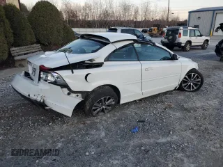 2010 Volvo C70 with VIN YV1672MCXAJ094349, listed as a Copart auction lot 81550144 with 0 mi miles and Clean Title. Bid and sale history available at carsss.com. Image 3.