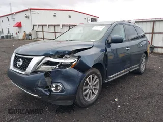 2013 Nissan Pathfinder SV with VIN 5N1AR2MMXDC681044, listed as a IAAI auction lot 41794481 with 181,915 mi miles. Bid and sale history available at carsss.com. Image 17.