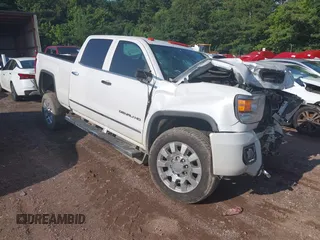 2018 GMC Sierra 2500HD Denali with VIN 1GT12UEY6JF236266, listed as a IAAI auction lot 42551332 with Not provided miles and . Bid and sale history available at DreamBid. Image 1.