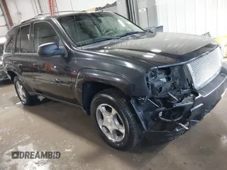 2008 Chevrolet TrailBlazer Fleet w/2FL with VIN 1GNDT13S582205123, listed as a IAAI auction lot 41697053 with 123,097 mi miles. Bid and sale history available at carsss.com. Image 1.