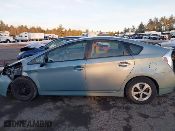 2015 Toyota Prius Four with VIN JTDKN3DU6F1881203, listed as a IAAI auction lot 41424011 with 142,693 mi miles. Bid and sale history available at carsss.com. Image 15.