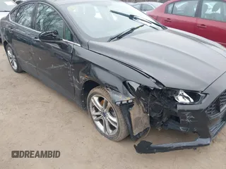 2013 Ford Fusion S with VIN 3FA6P0G76DR200904, listed as a IAAI auction lot 41568525 with 235,852 mi miles. Bid and sale history available at carsss.com. Image 6.