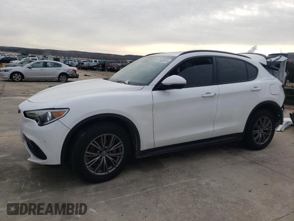 2022 Alfa Romeo Stelvio Sprint z VIN ZASPAKAN6N7D31060, wystawiony jako Copart lot #89409815 z przebiegiem Nie podano mil oraz Szkody całkowita. Historia ofert i sprzedaży dostępna na DreamBid. Obrazek 1.
