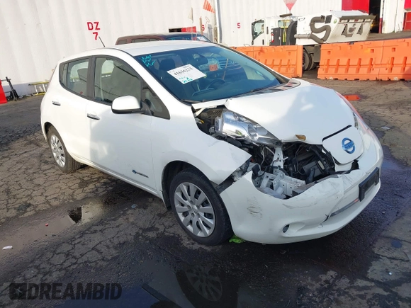 2015 Nissan LEAF SV with VIN 1N4AZ0CPXFC302167, listed as a IAAI auction lot 41636233 with 89,516 mi miles. Bid and sale history available at carsss.com. Image 1.