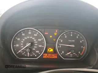 2008 BMW 1 Series 135i z VIN WBAUN93588VE94038, wystawiony jako Copart lot #43504315 z przebiegiem 80 792 mil mil oraz Szkoda całkowita • Salvage title. Historia ofert i sprzedaży dostępna na DreamBid. Obrazek 9.