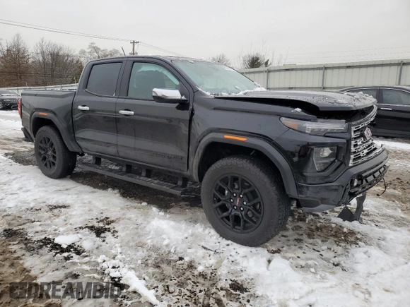 2024 GMC Canyon 4WD Denali with VIN 1GTP6FEK6R1295722, listed as a Copart auction lot 44948475 with 864 mi miles and Salvage Title. Bid and sale history available at carsss.com. Image 4.
