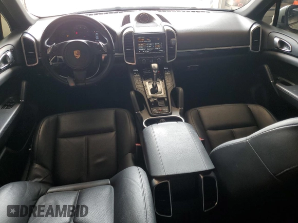 2014 Porsche Cayenne with VIN WP1AA2A29ELA96180, listed as a Copart auction lot 62715425 with 45,022 mi miles and Salvage title. Bid and sale history available at DreamBid. Image 8.